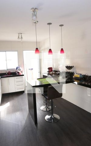 Casa à venda com 330m², 3 quartos e 1 vagaCozinha