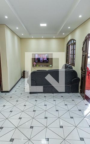 Casa à venda com 230m², 3 quartos e 15 vagasSala