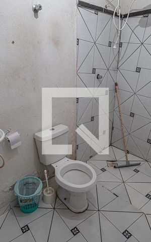 Casa à venda com 230m², 3 quartos e 15 vagasBanheiro da suite