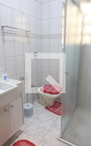 Casa à venda com 200m², 3 quartos e 1 vagaBanheiro 2