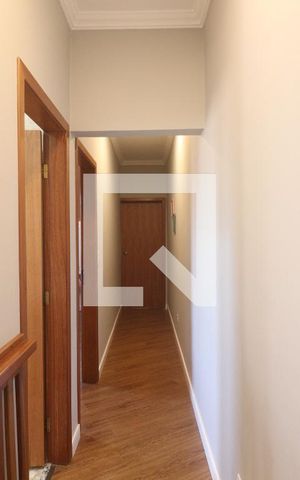 Casa à venda com 200m², 3 quartos e 1 vagaCorredor