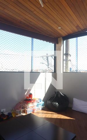 Casa à venda com 200m², 3 quartos e 1 vagaSacada Quarto 1 