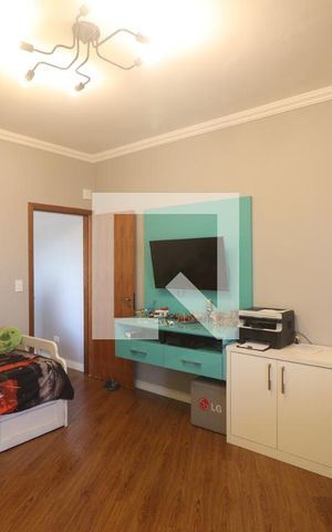 Casa à venda com 200m², 3 quartos e 1 vagaQuarto 1 