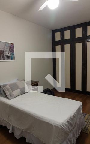 Casa à venda com 323m², 4 quartos e 3 vagas Casa à venda com 323m², 4 quartos e 3 vagasQuarto 2