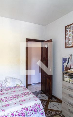 Casa à venda com 120m², 3 quartos e 2 vagasSuíte 1
