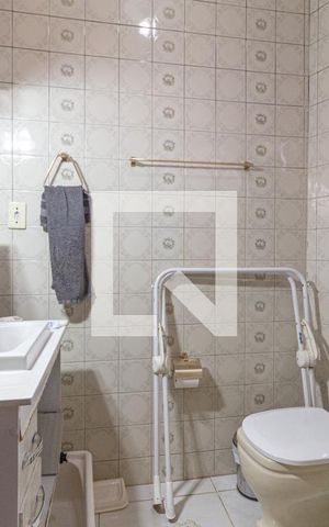 Casa à venda com 120m², 3 quartos e 2 vagasBanheiro da suíte 3