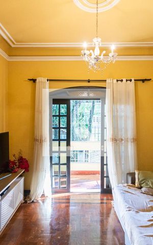 Casa à venda com 300m², 3 quartos e sem vagaSala