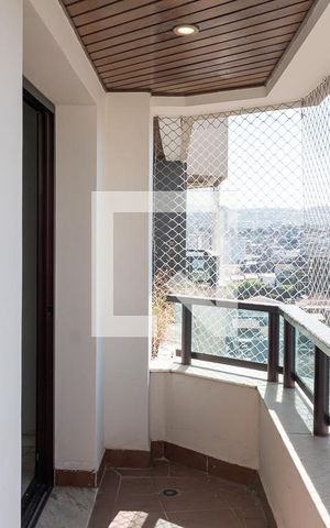 Apartamento à venda com 204m², 4 quartos e 3 vagas Apartamento à venda com 204m², 4 quartos e 3 vagasVaranda