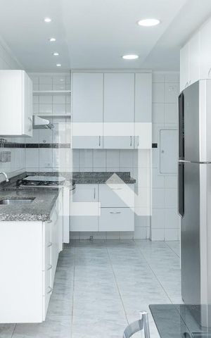 Apartamento à venda com 204m², 4 quartos e 3 vagas Apartamento à venda com 204m², 4 quartos e 3 vagasCozinha