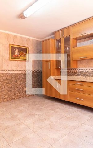 Casa para alugar com 257m², 4 quartos e 6 vagas Casa para alugar com 257m², 4 quartos e 6 vagasCopa da Cozinha