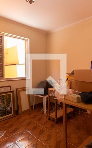 Casa para alugar com 257m², 4 quartos e 6 vagas Casa para alugar com 257m², 4 quartos e 6 vagasQuarto de Serviço 2
