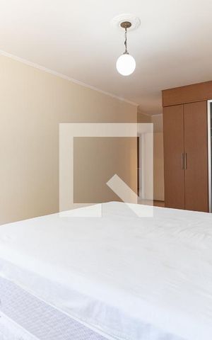Casa para alugar com 257m², 4 quartos e 6 vagas Casa para alugar com 257m², 4 quartos e 6 vagasSuíte 1