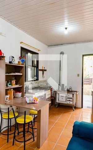 Casa à venda com 280m², 7 quartos e 5 vagas Casa à venda com 280m², 7 quartos e 5 vagasSala/Cozinha