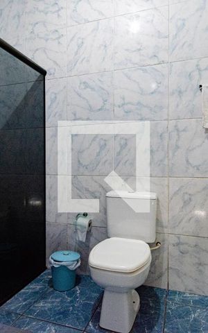 Casa à venda com 280m², 7 quartos e 5 vagas Casa à venda com 280m², 7 quartos e 5 vagasBanheiro