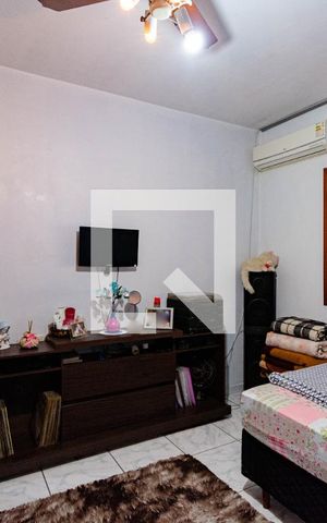 Casa à venda com 280m², 7 quartos e 5 vagas Casa à venda com 280m², 7 quartos e 5 vagasquarto 6