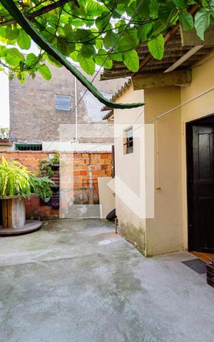 Casa à venda com 280m², 7 quartos e 5 vagas Casa à venda com 280m², 7 quartos e 5 vagasÁrea comum