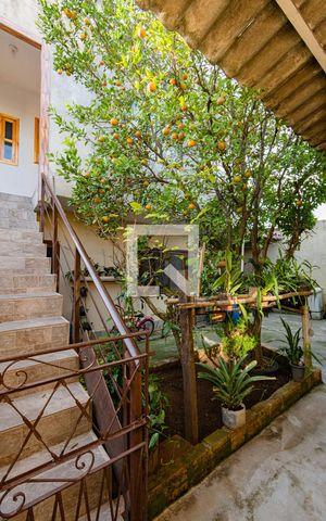 Casa à venda com 280m², 7 quartos e 5 vagas Casa à venda com 280m², 7 quartos e 5 vagasÁrea comum