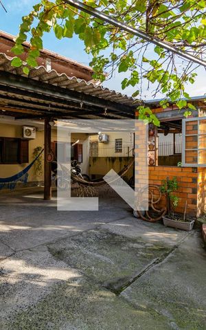 Casa à venda com 280m², 7 quartos e 5 vagas Casa à venda com 280m², 7 quartos e 5 vagasÁrea comum
