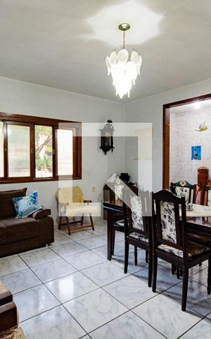 Casa à venda com 280m², 7 quartos e 5 vagas Casa à venda com 280m², 7 quartos e 5 vagassala