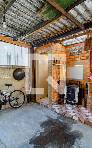 Casa à venda com 280m², 7 quartos e 5 vagas Casa à venda com 280m², 7 quartos e 5 vagasÁrea comum