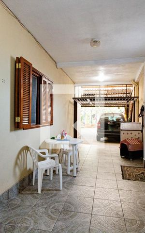 Casa à venda com 280m², 7 quartos e 5 vagas Casa à venda com 280m², 7 quartos e 5 vagasÁrea comum