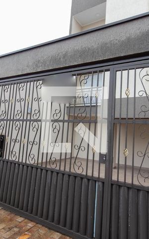 Casa de condomínio à venda com 65m², 2 quartos e 1 vaga Casa de condomínio à venda com 65m², 2 quartos e 1 vagaFachada