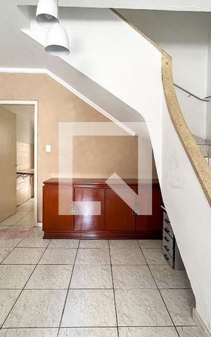 Casa à venda com 140m², 3 quartos e sem vagaSala