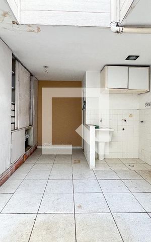 Casa à venda com 140m², 3 quartos e sem vagaÁrea de Serviço