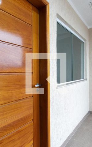 Casa de condomínio à venda com 65m², 2 quartos e 1 vaga Casa de condomínio à venda com 65m², 2 quartos e 1 vagaEntrada