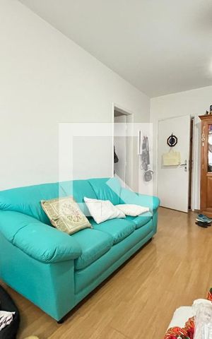 Apartamento à venda com 80m², 2 quartos e 1 vaga Apartamento à venda com 80m², 2 quartos e 1 vagaSala