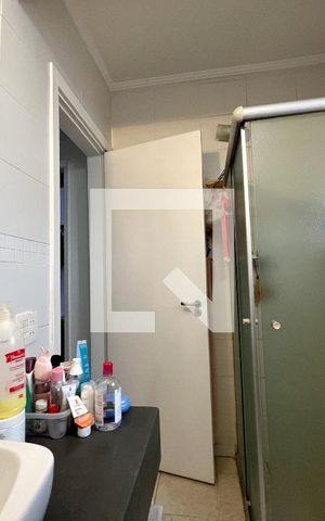 Apartamento à venda com 80m², 2 quartos e 1 vaga Apartamento à venda com 80m², 2 quartos e 1 vagaBanheiro