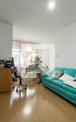 Apartamento à venda com 80m², 2 quartos e 1 vaga Apartamento à venda com 80m², 2 quartos e 1 vagaSala