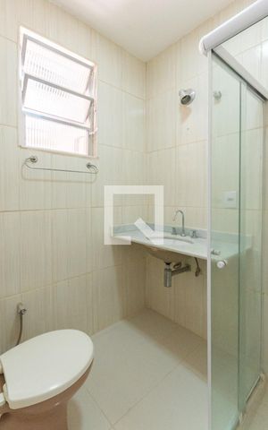 Apartamento à venda com 100m², 2 quartos e sem vagaBanheiro