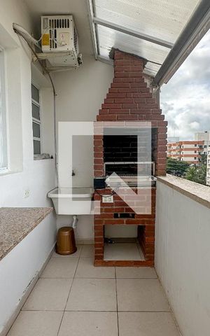 Apartamento para alugar com 145m², 4 quartos e 1 vaga Apartamento para alugar com 145m², 4 quartos e 1 vagaVaranda
