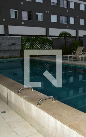 Apartamento à venda com 34m², 1 quarto e sem vagaÁrea comum - Piscina