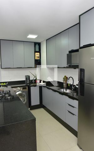 Apartamento à venda com 34m², 1 quarto e sem vagaCozinha e Área de Serviço