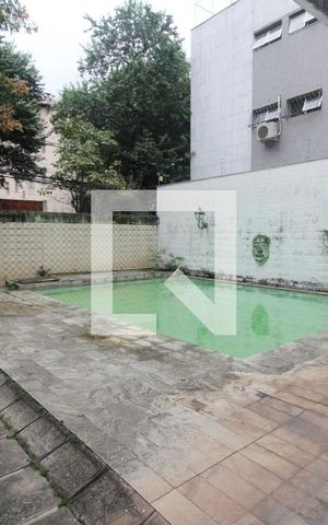 Casa para alugar com 468m², 3 quartos e 8 vagasPiscina