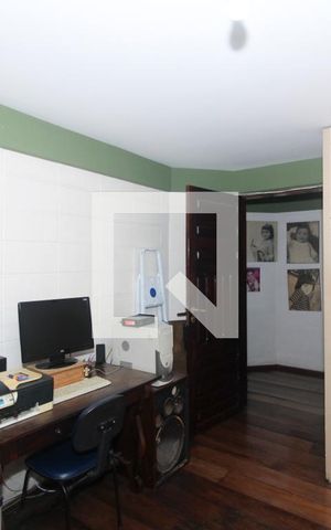 Casa para alugar com 468m², 3 quartos e 8 vagasQuarto 2
