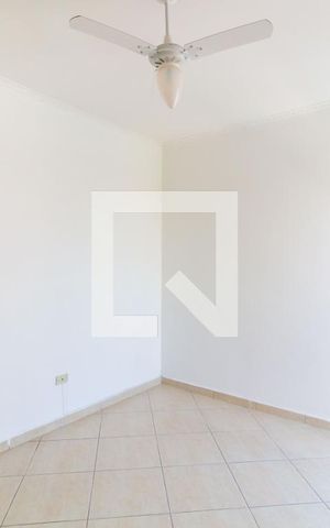 Apartamento para alugar com 70m², 2 quartos e 1 vaga Apartamento para alugar com 70m², 2 quartos e 1 vagaQuarto 02