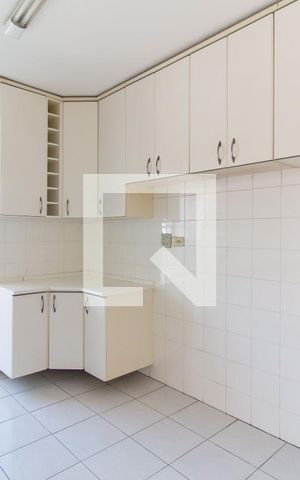 Apartamento para alugar com 70m², 2 quartos e 1 vaga Apartamento para alugar com 70m², 2 quartos e 1 vagaCozinha