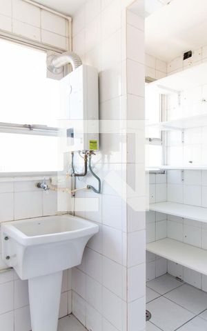 Apartamento para alugar com 70m², 2 quartos e 1 vaga Apartamento para alugar com 70m², 2 quartos e 1 vagaÁrea de Serviço
