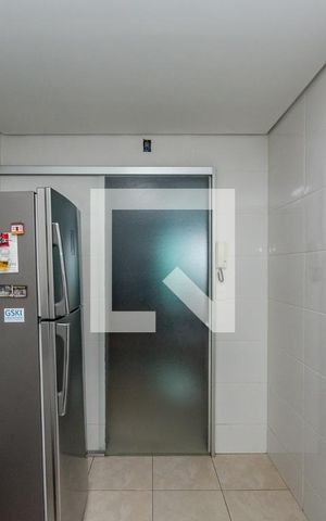 Apartamento para alugar com 168m², 3 quartos e 3 vagas Apartamento para alugar com 168m², 3 quartos e 3 vagasCozinha