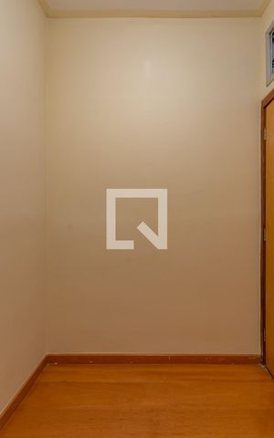 Apartamento à venda com 78m², 3 quartos e 2 vagas Apartamento à venda com 78m², 3 quartos e 2 vagasQuarto de Serviço