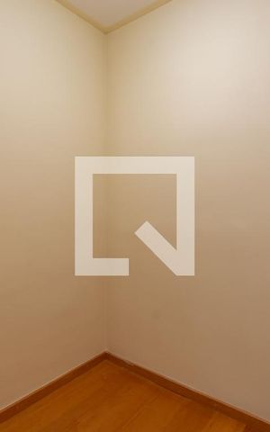 Apartamento à venda com 78m², 3 quartos e 2 vagas Apartamento à venda com 78m², 3 quartos e 2 vagasQuarto de Serviço