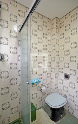 Casa à venda com 187m², 3 quartos e 4 vagasBanheiro 2