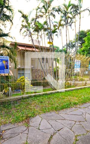 Casa à venda com 187m², 3 quartos e 4 vagasFachada 2