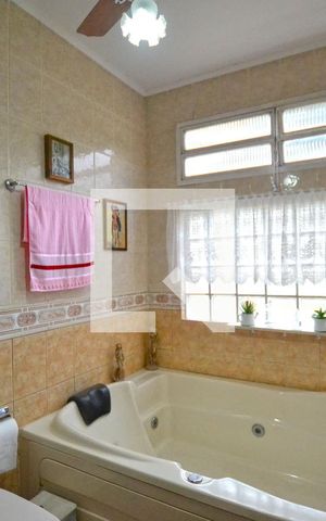 Casa à venda com 187m², 3 quartos e 4 vagasBanheiro da Suíte