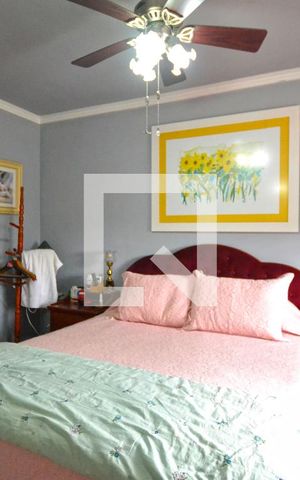 Casa à venda com 187m², 3 quartos e 4 vagasSuíte