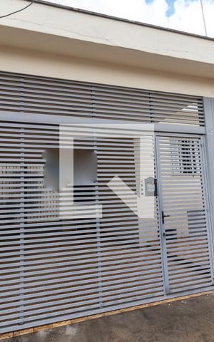 Casa à venda com 149m², 2 quartos e 2 vagasFachada