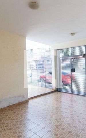 Casa à venda com 149m², 2 quartos e 2 vagasGaragem